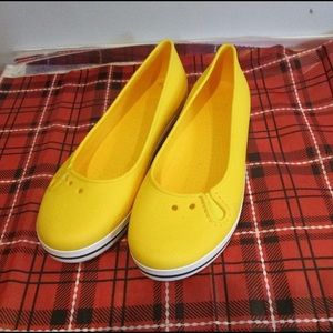 Crocs Bright Yellow Slip On Shoes Flats Size 10W